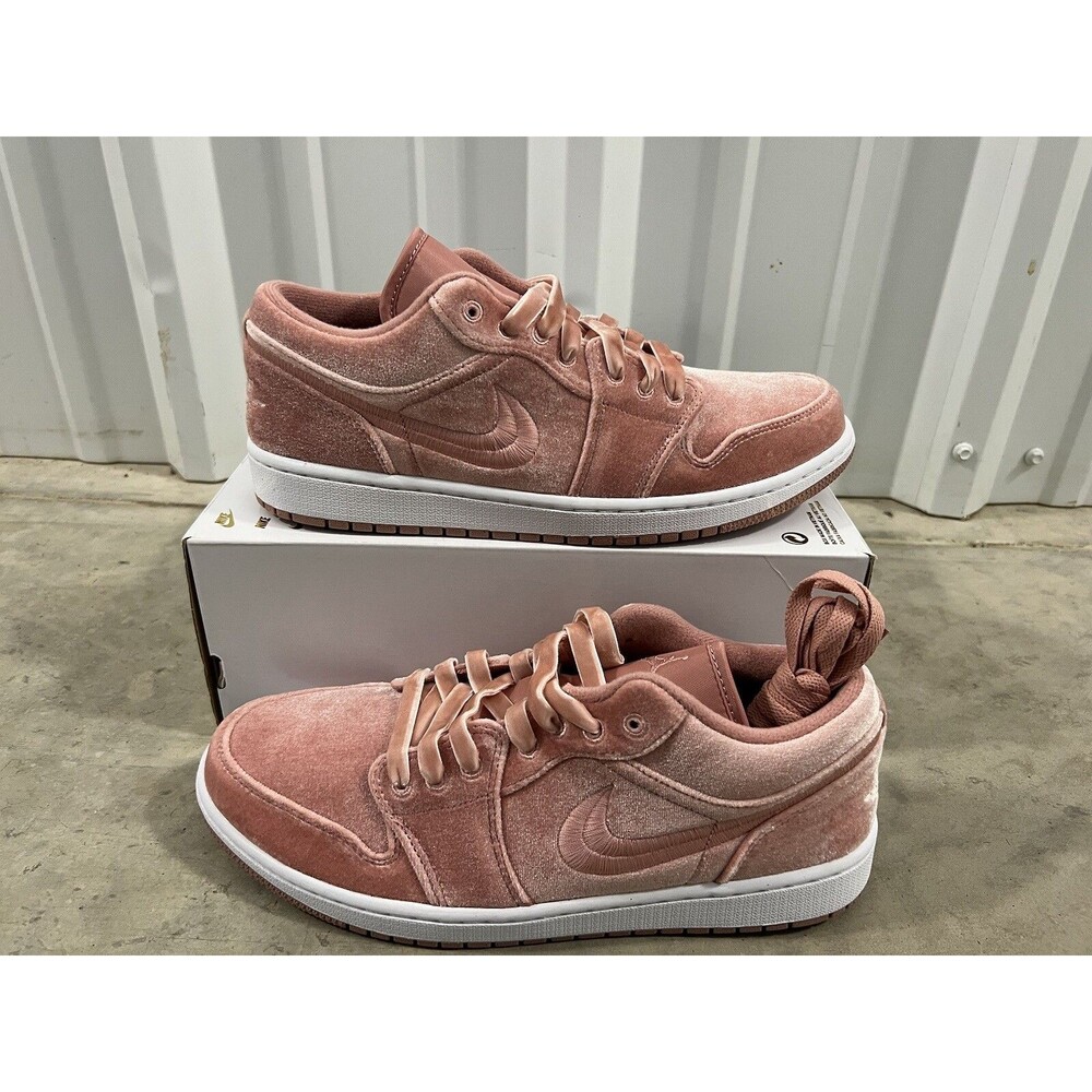 W Nike Air Jordan 1 Low SE ‘Velvet’ Rust Pink-White Sz W12/M10.5  (DQ8396-600)